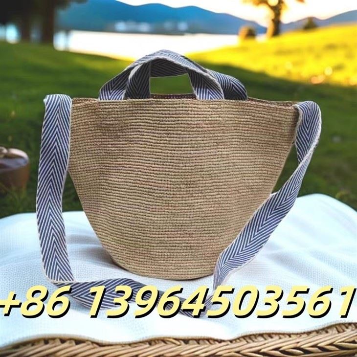 Raffia Woman Bag s bavlneným popruhom