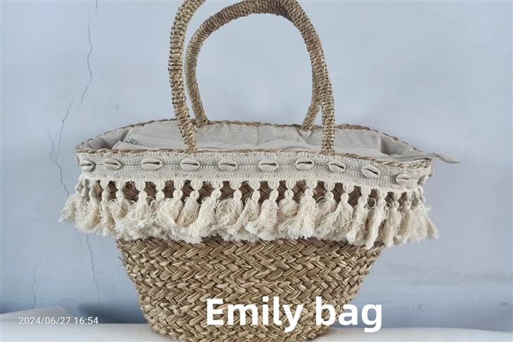 Navrhnuté ženy Raffia vrecká