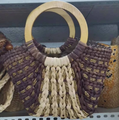 Tmavá farba ručne tkaná slama žien taška