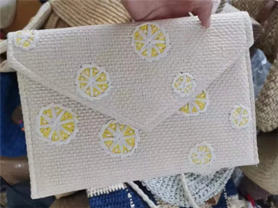 Papierová vyšívacia dámska spojková taška